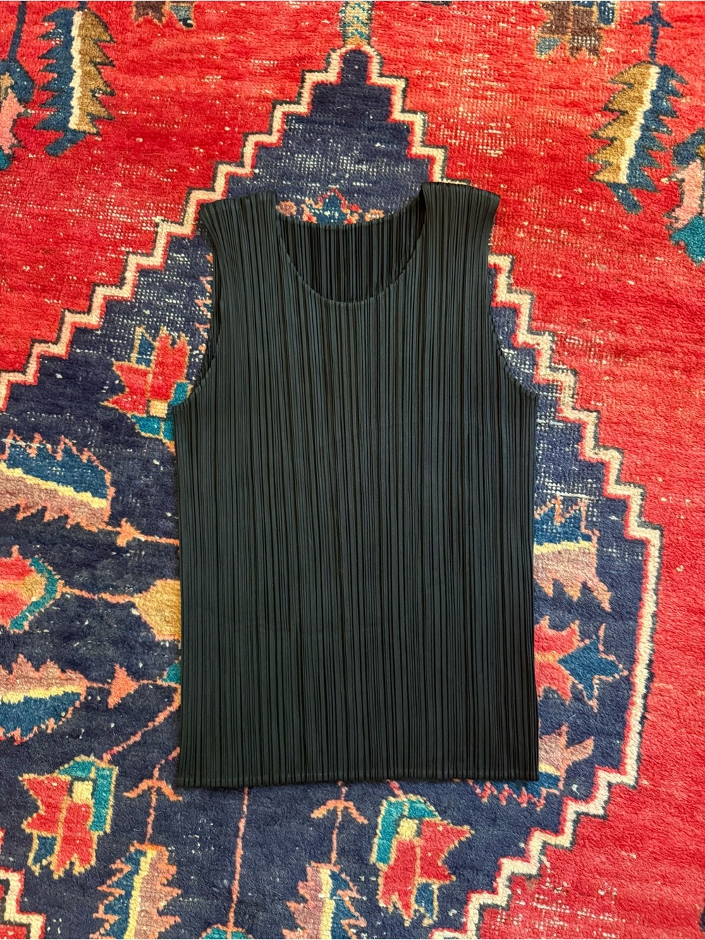 ISSEY MIYAKE PLEATS PLEASE - Black Pleated Sleeveless Tank Top - Size 3